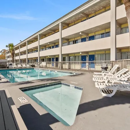 Days Inn By Wyndham Myrtle Beach-Grand Strand-2